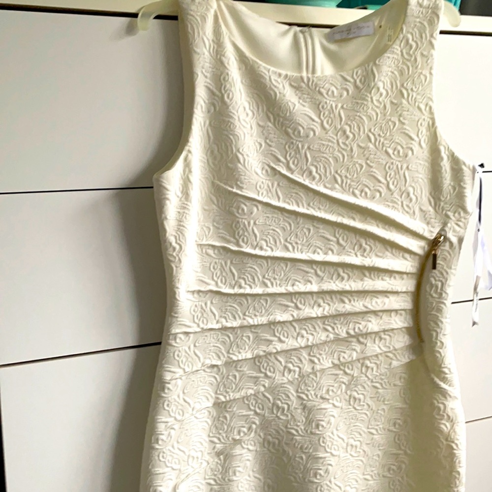 Women’s brand new white dress